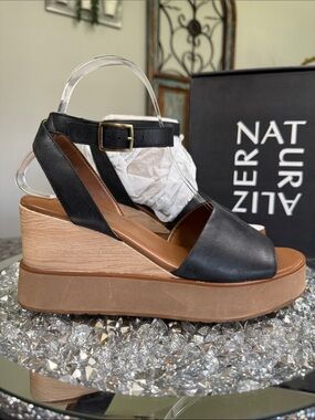 Naturalizer Brynn Black Leather faux wood Wedge Sandals NEW 8